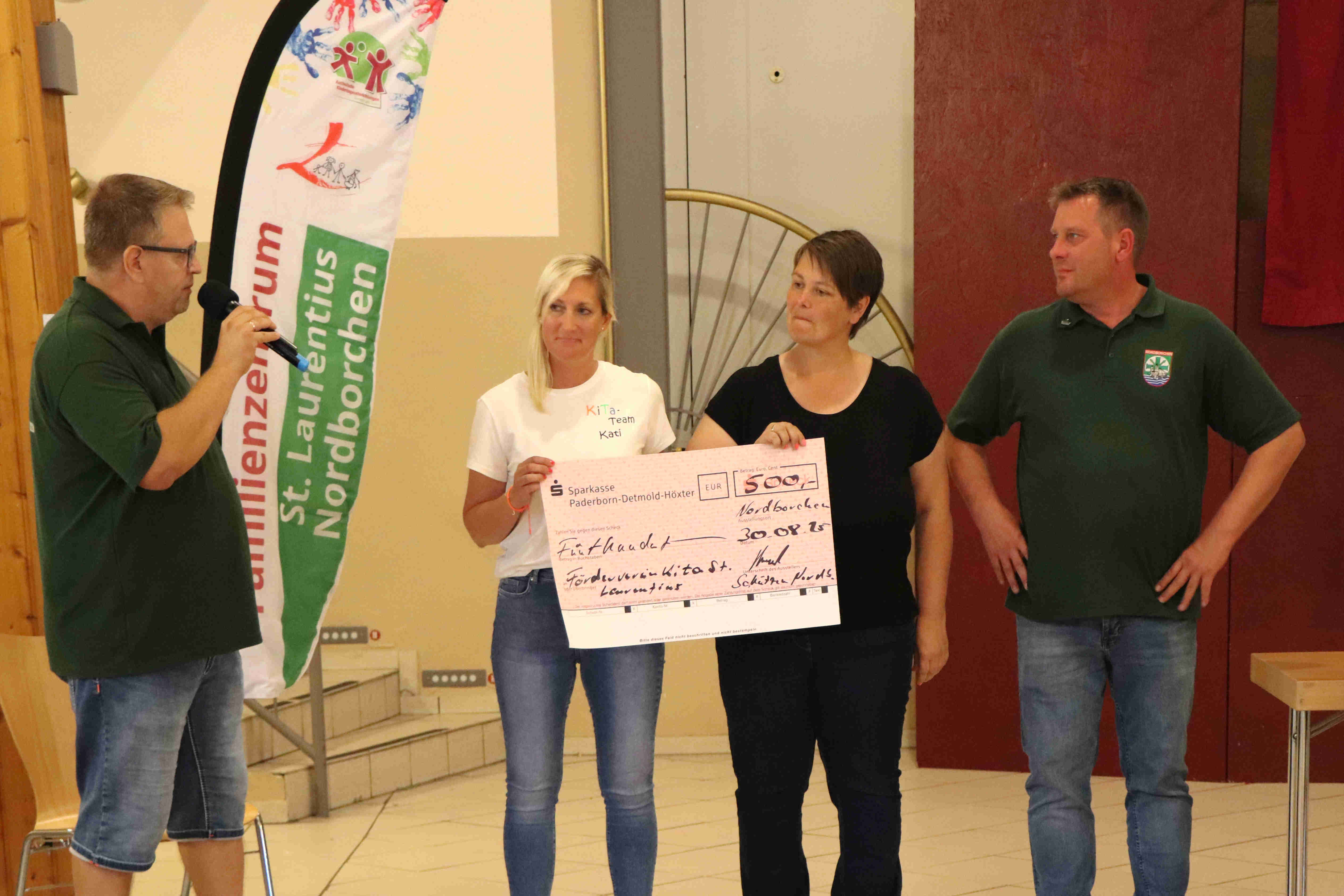 Königspaar mit Hofstaat 1998