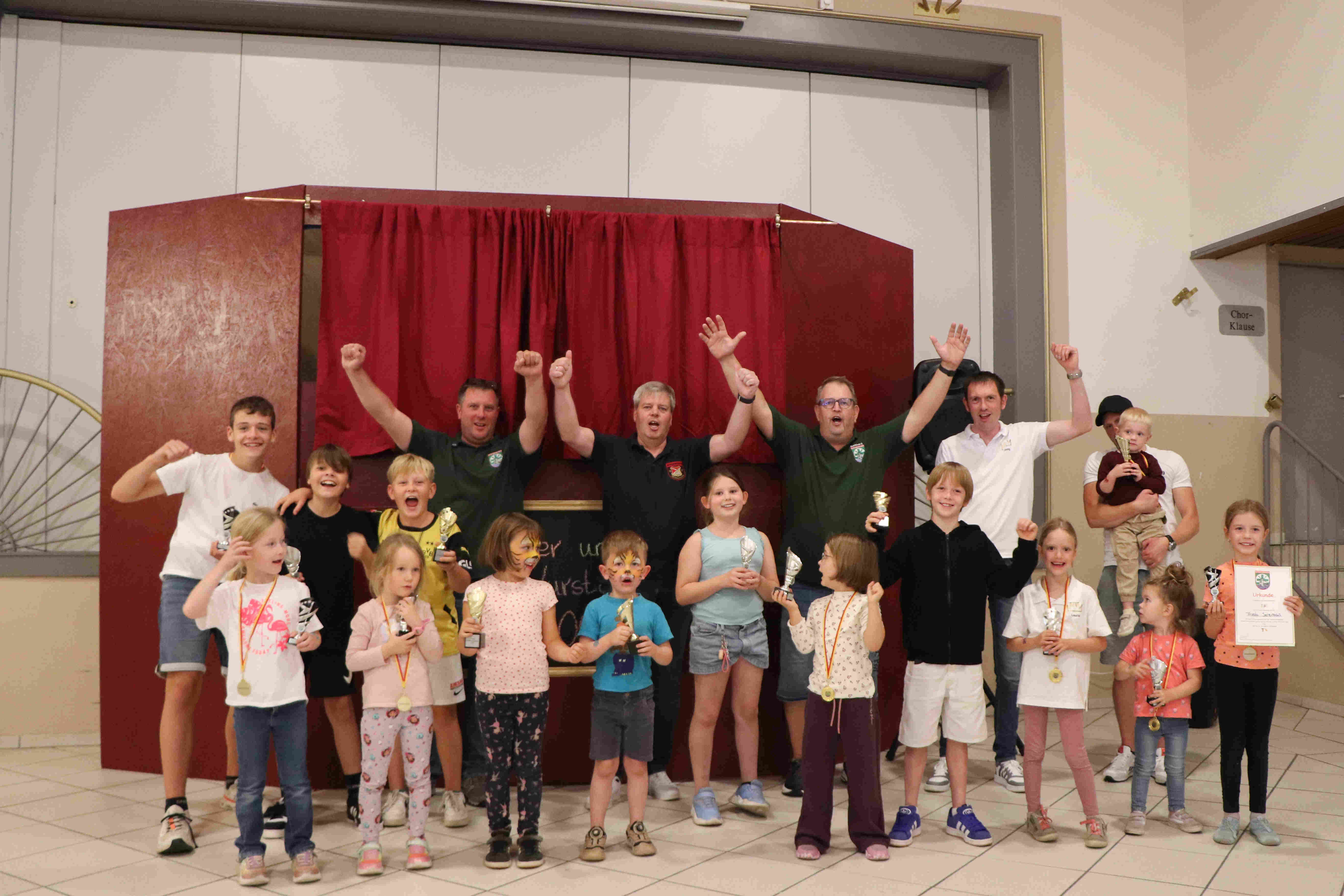 Königspaar mit Hofstaat 1998